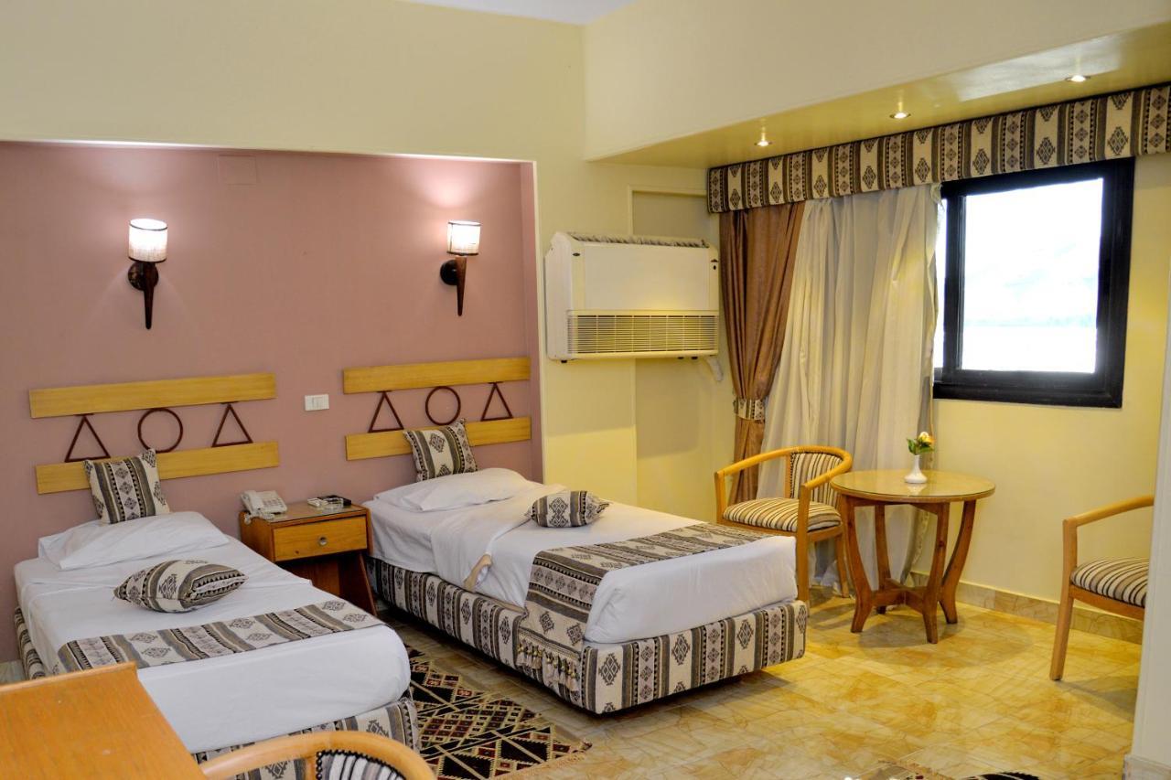 Marhaba Palace Hotel Asszuán Kültér fotó