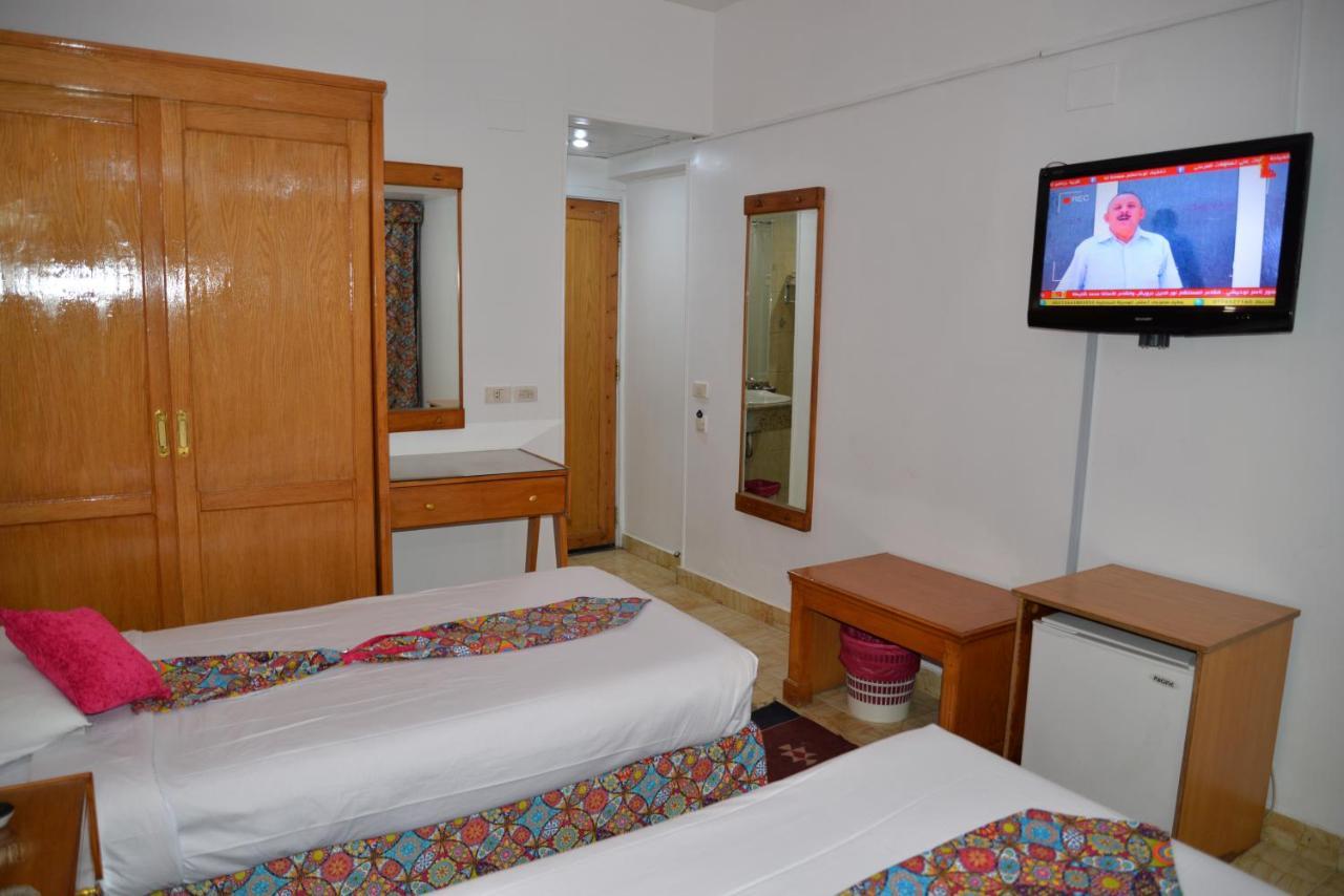 Marhaba Palace Hotel Asszuán Kültér fotó